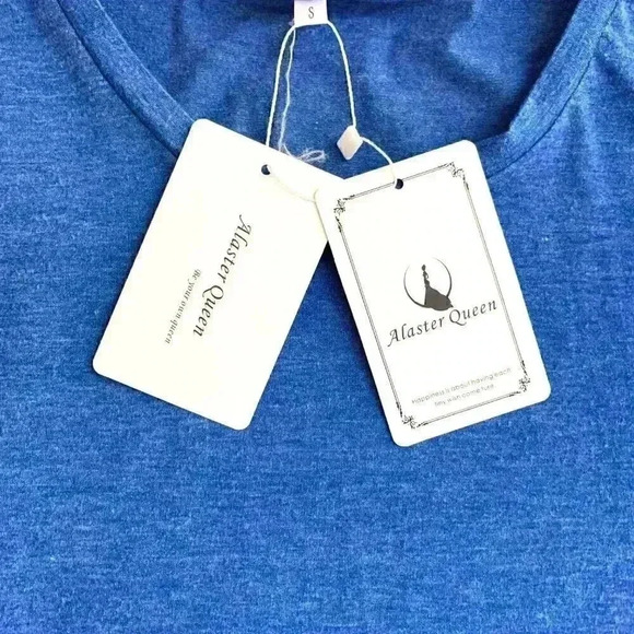 NWT Alaster Queen Dress  Size Small High Low - Picture 3 of 4